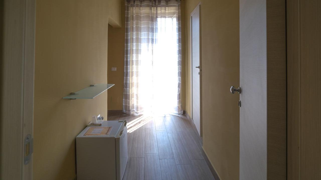 Royal Dante Bed & Breakfast Naples Exterior photo