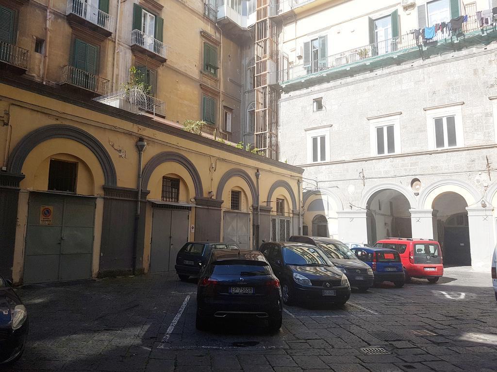 Royal Dante Bed & Breakfast Naples Exterior photo
